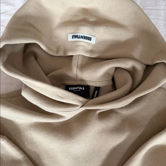 ESSENTIALS HOODIE - Picture 3 of 4